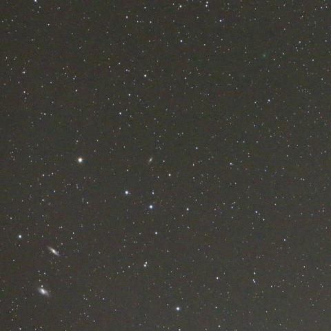 11/1未明　しし座の3つの銀河に接近中のショーマス彗星（24P）