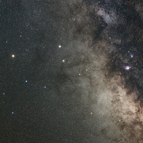 4/13未明 いて座の南斗六星と火星・土星の共演