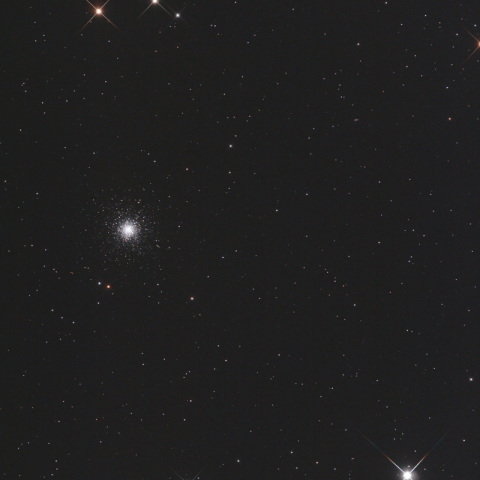 M53球状星団とかみのけ座α