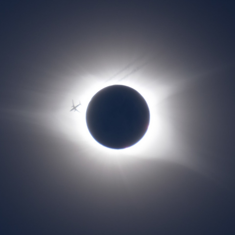 コロナを切り裂くもの