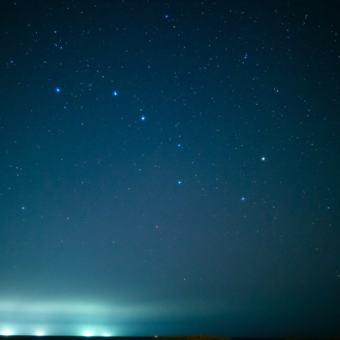 漁火と北斗七星の下方通過