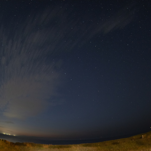 石狩浜の星空と雲