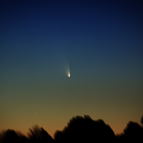 パンスターズ彗星（C/2011 L4）