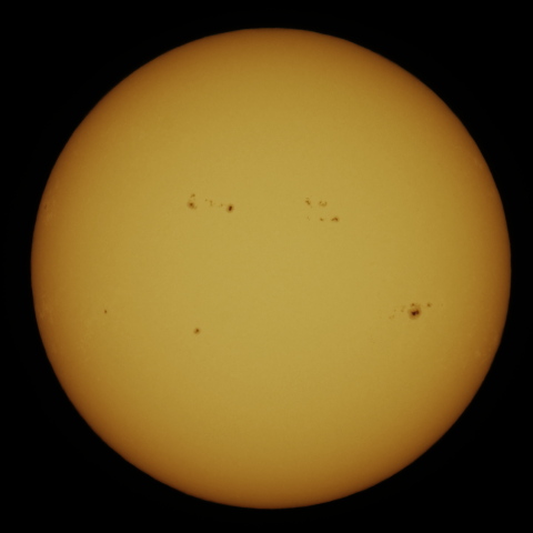 2月13日の太陽面