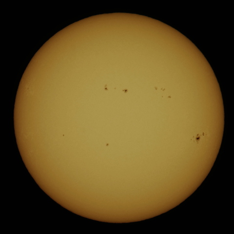 2月14日の太陽面