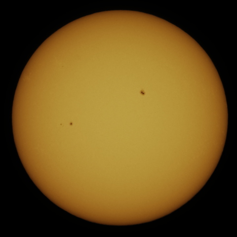 4月10日の太陽面