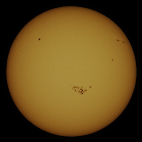 5月8日の太陽面