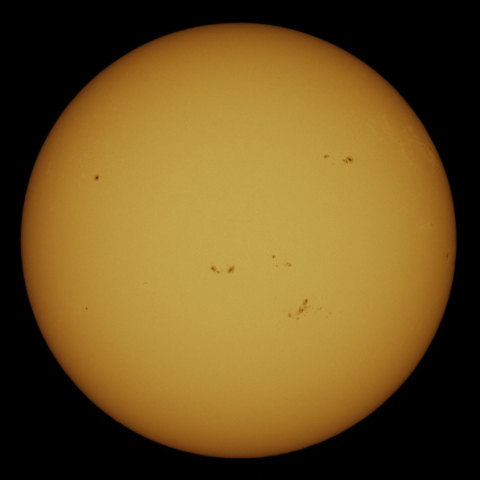 6月5日の太陽面