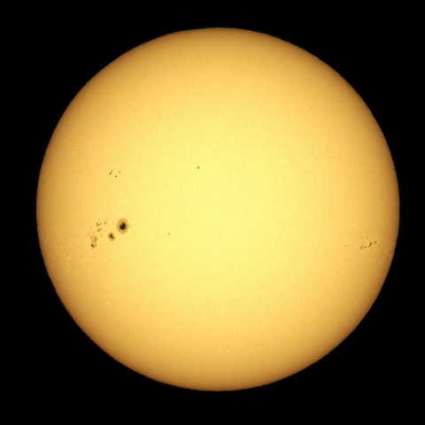 肉眼黒点の出現