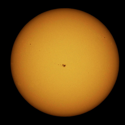 太陽面3月27日（可視光）