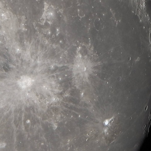 嵐の大洋と光条