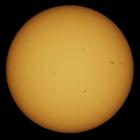 太陽面（可視光）５月１５日