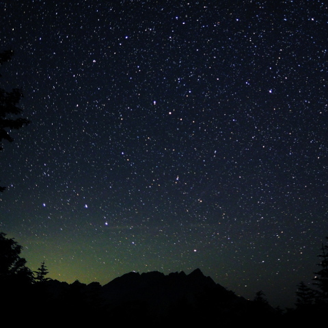 穂高連峰にかかる柄杓