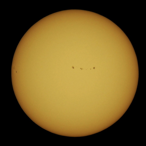 8月21日の太陽面（可視光線）