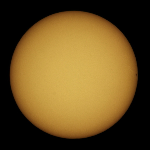 4月19日の太陽面