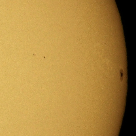 4月19日の太陽黒点