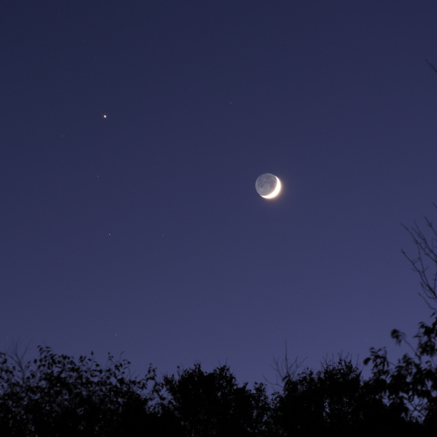 夕方の月と木星