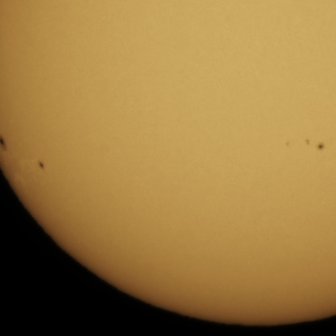 11月24日の太陽黒点