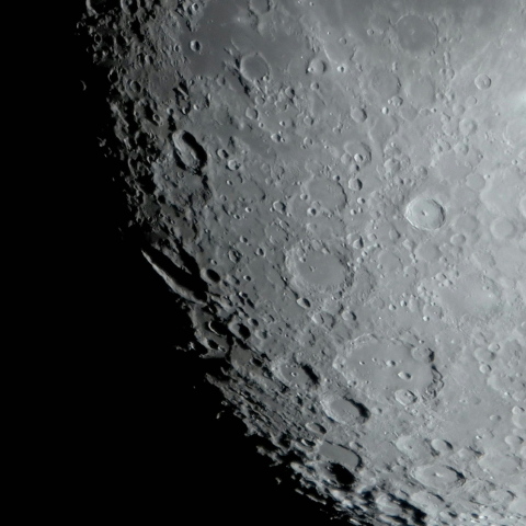 楕円のクレーター"シラー"