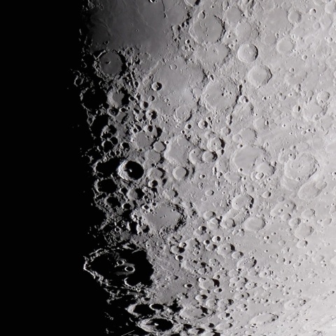 月面南部のモレトゥス