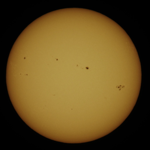 8月1日の太陽面