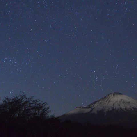 富士山とふたご座流星群（その2）