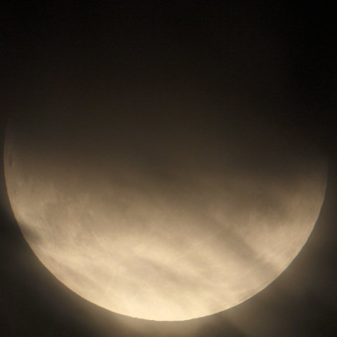 部分月食（食分0.5）