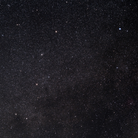 や座と亜鈴状星雲