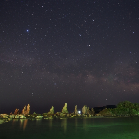 橋杭岩と夏の天の川