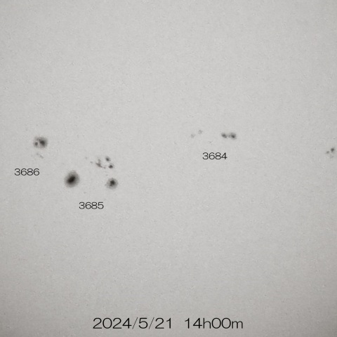 2024/5/21 太陽南半球8つの黒点群