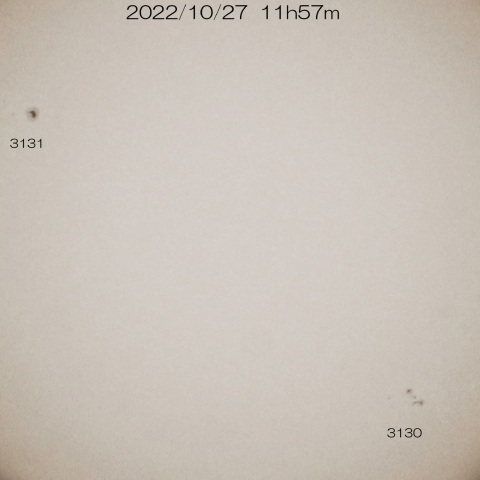 10/27　太陽 4つの黒点群 