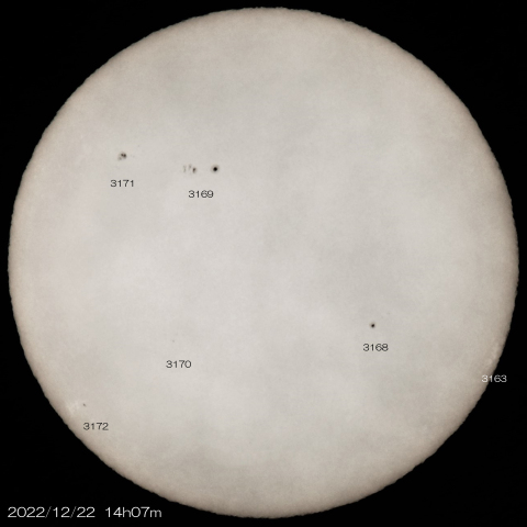 12/22　太陽 6つの黒点群