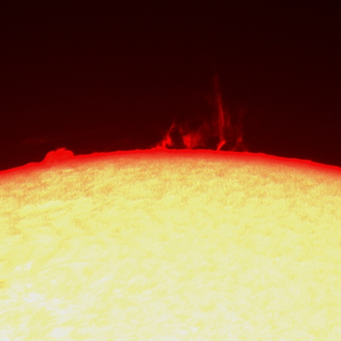 5月17日の太陽(プロミネンス)