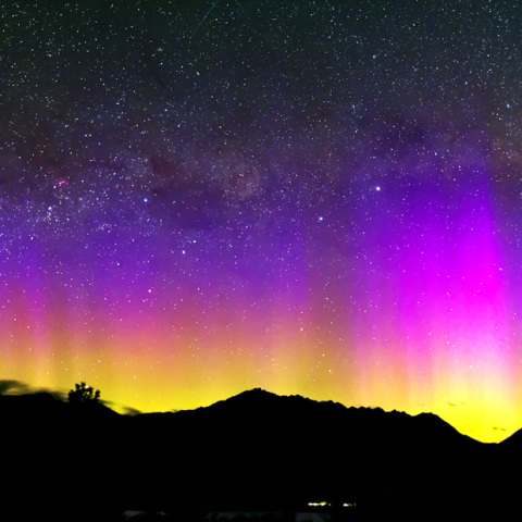 南緯45度　オーロラと南十字