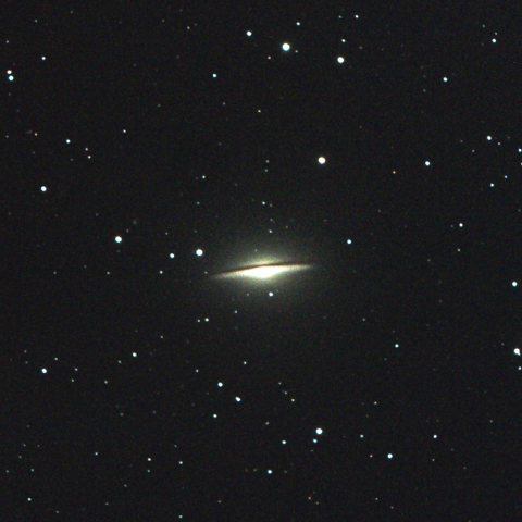 M104 ソンブレロ銀河