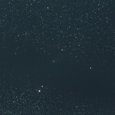 さそり座の暗黒帯を横切る71P