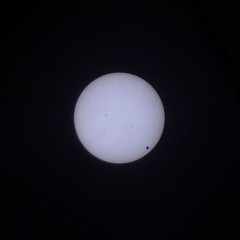 コンパクトデジカメで撮った金星の日面通過