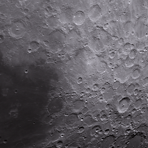 直線壁とティコ