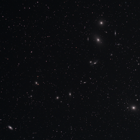 マルカリアン・チェーン　おとめ座銀河団