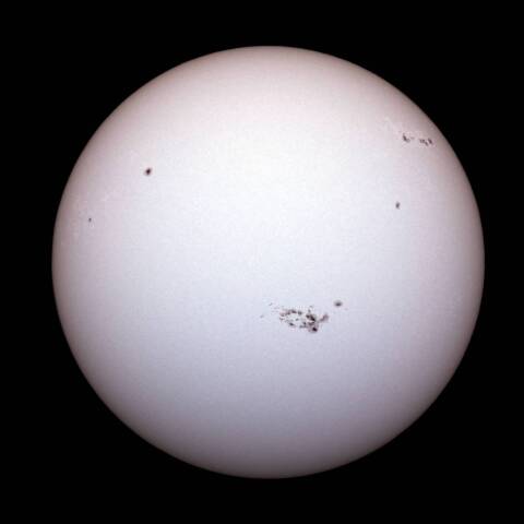 太陽黒点 5/8