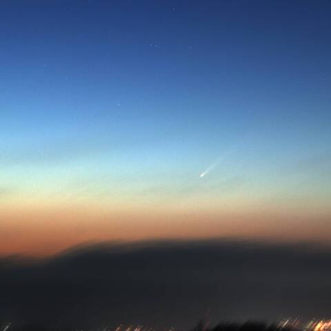 紫金山・アトラス彗星 10/01
