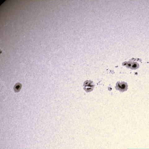 太陽黒点4/22