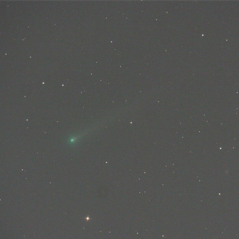 眼視でも確認　アイソン彗星