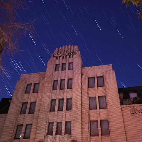 休業した山の上ホテルと冬の星座