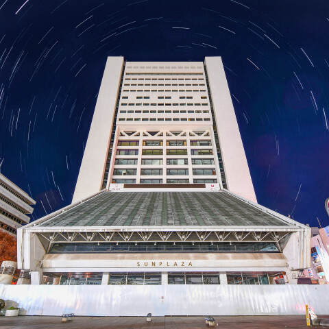 東京・中野サンプラザと北天の日周運動