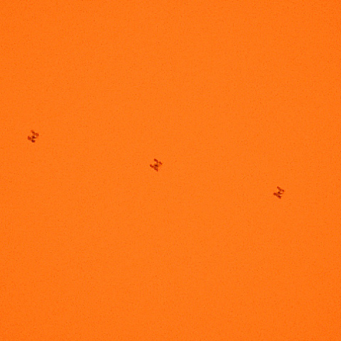 野口聡一さんらの国際宇宙ステーション(ISS)の日面通過