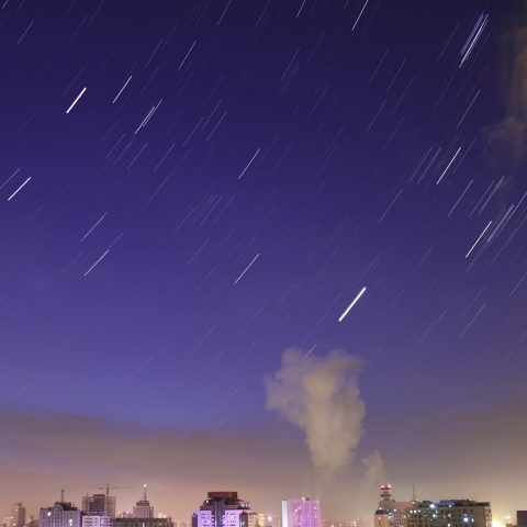 薄明に昇る：長春にて