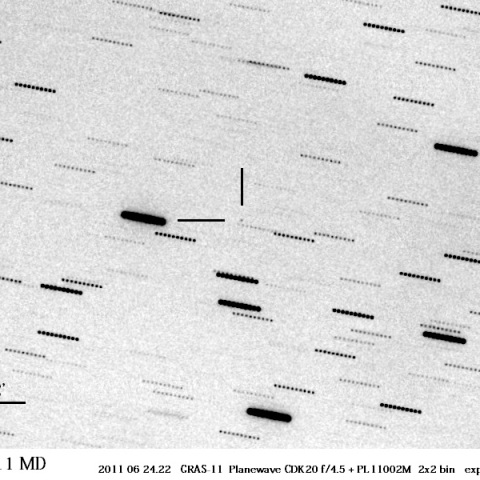地球接近中の特異小惑星2011 MD