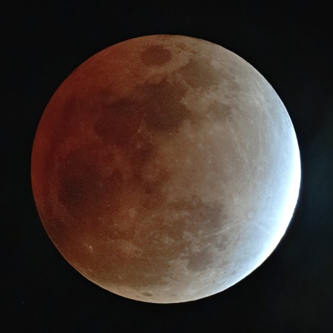 ほぼ皆既月食の部分月食