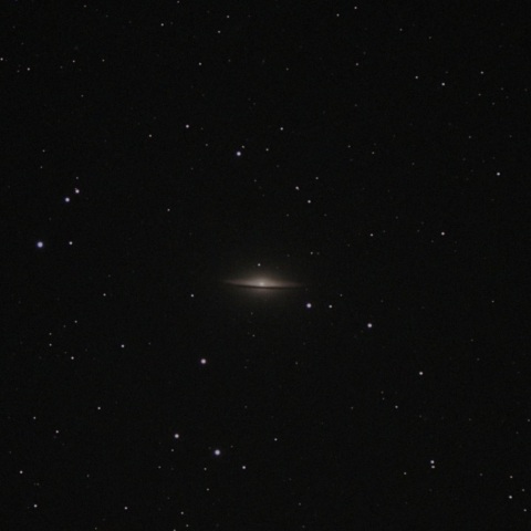 M104　ソンブレロ銀河